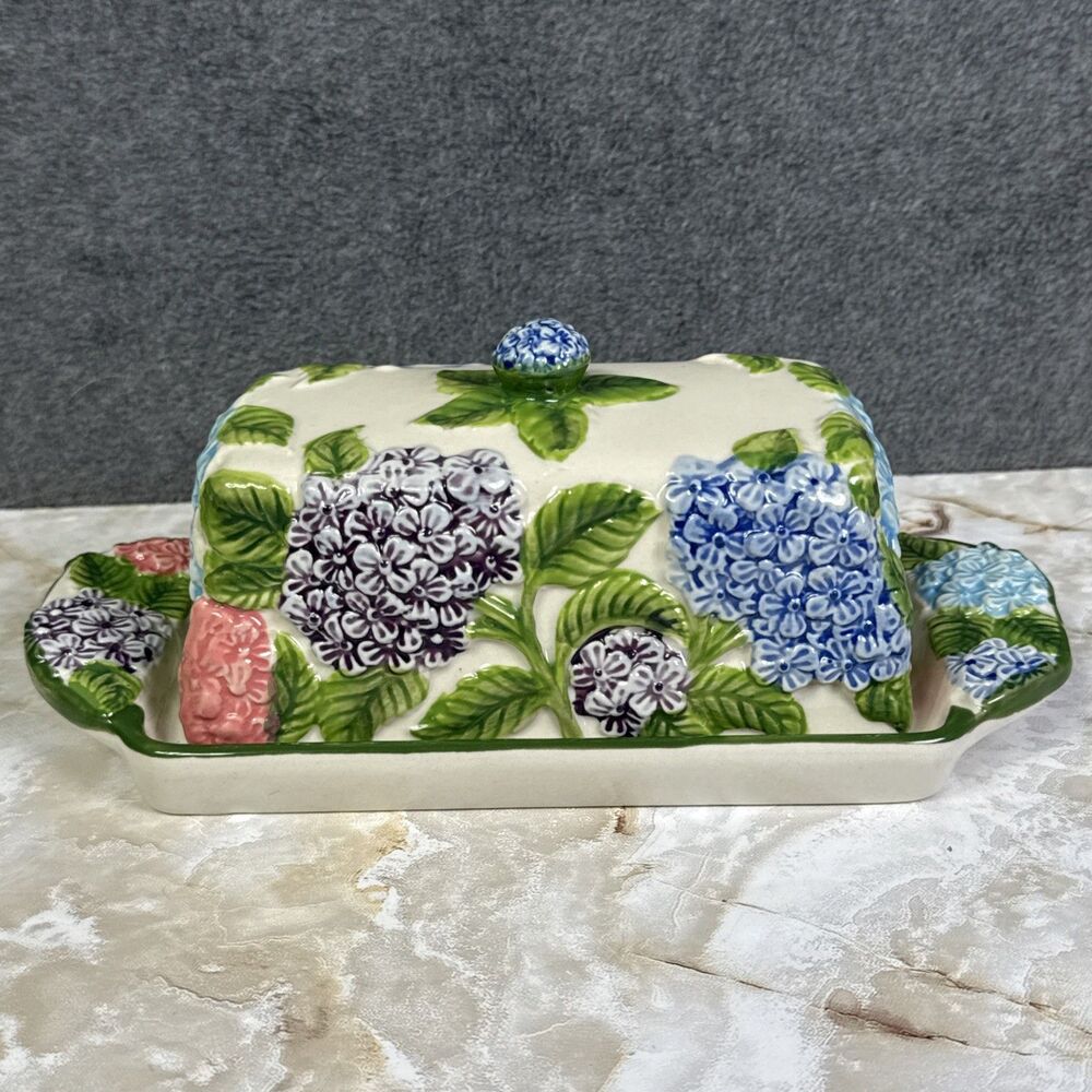 Temptations Figural Floral Hydrangea Ceramic Butter Dish by Tara 855679